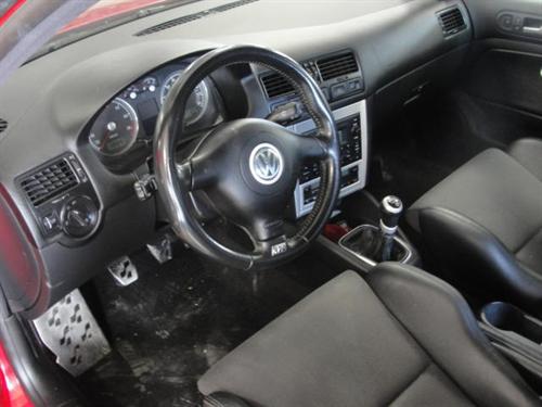 Volkswagen R32 2004 photo 2