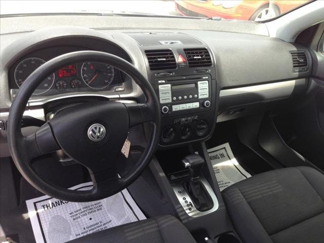 Volkswagen Rabbit 2009 photo 1