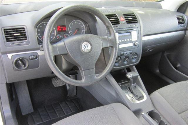 Volkswagen Rabbit 2009 photo 1