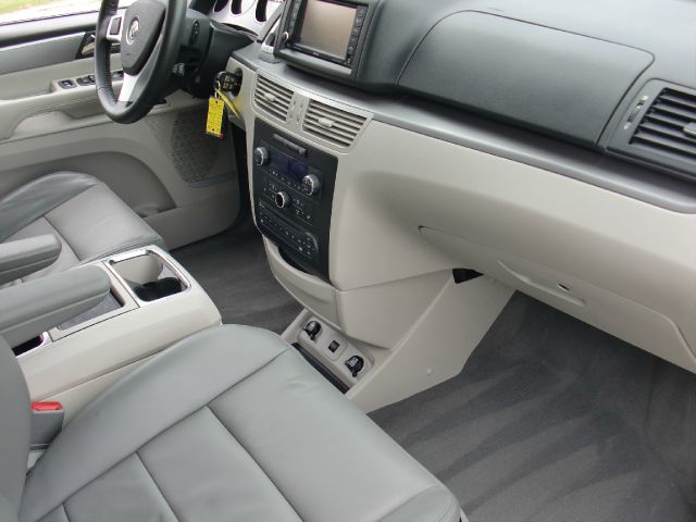 Volkswagen Routan 2009 photo 20