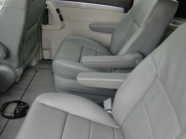 Volkswagen Routan 2009 photo 5