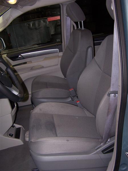 Volkswagen Routan 2009 photo 3