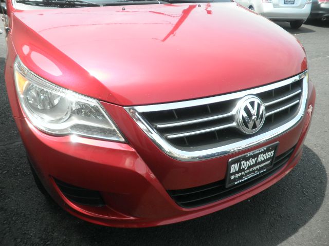 Volkswagen Routan 2009 photo 26