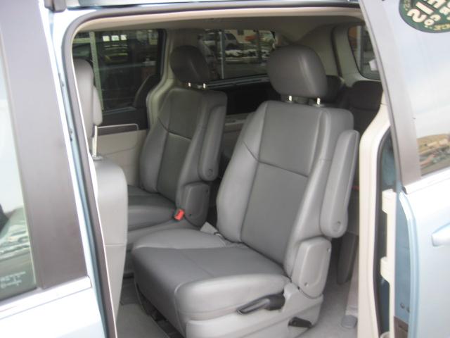 Volkswagen Routan 2010 photo 4