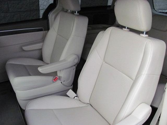 Volkswagen Routan 2010 photo 4