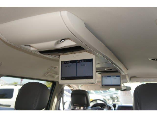 Volkswagen Routan 2010 photo 7