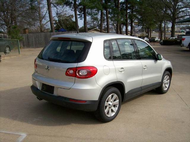 Volkswagen Tiguan 2009 photo 5