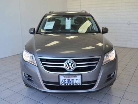 Volkswagen Tiguan 2009 photo 2