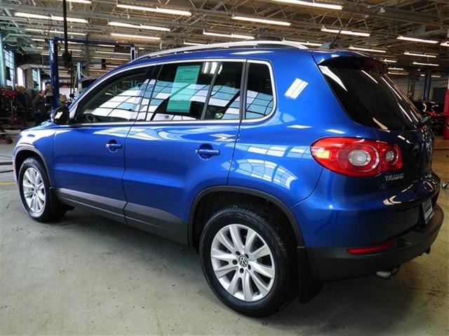 Volkswagen Tiguan 2009 photo 2