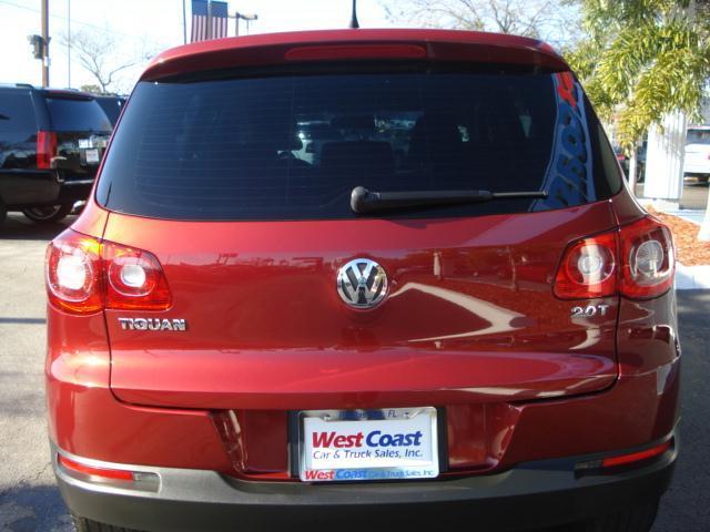 Volkswagen Tiguan 2009 photo 1