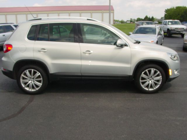 Volkswagen Tiguan 2009 photo 3