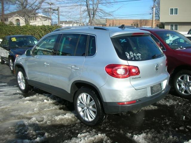 Volkswagen Tiguan 2009 photo 1