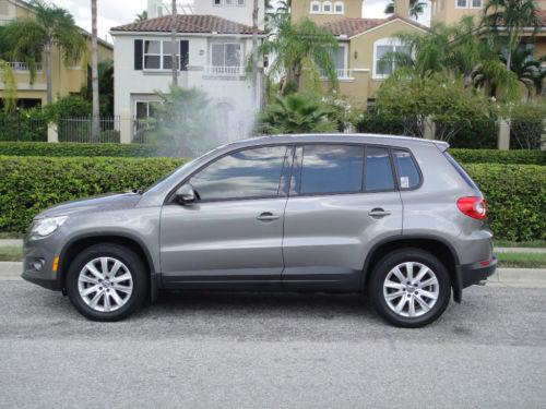 Volkswagen Tiguan XR Sport Utility