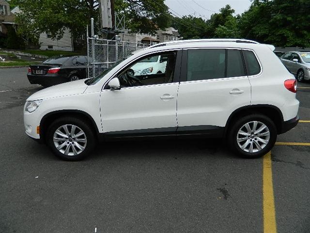 Volkswagen Tiguan 2009 photo 5