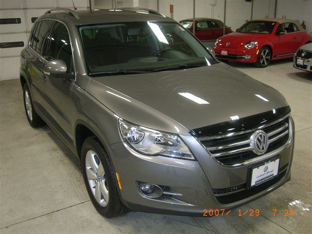 Volkswagen Tiguan 2009 photo 3