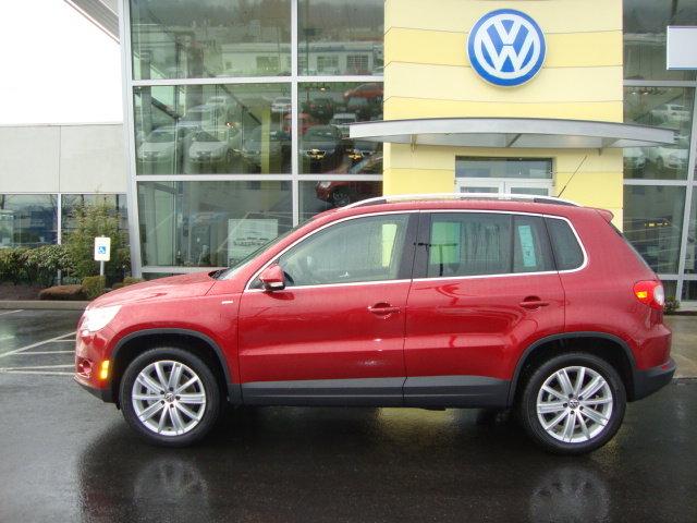 Volkswagen Tiguan 2010 photo 2