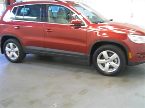 Volkswagen Tiguan 2010 photo 3