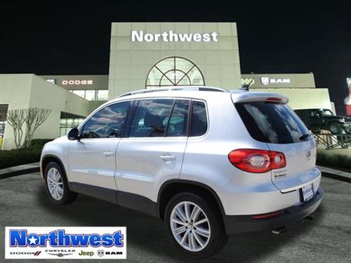 Volkswagen Tiguan 2010 photo 3