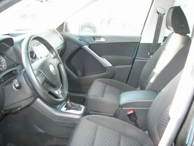 Volkswagen Tiguan 2010 photo 2