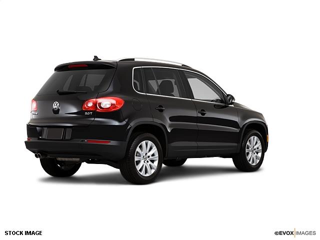 Volkswagen Tiguan 2010 photo 1