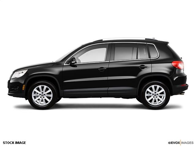 Volkswagen Tiguan 2010 photo 2