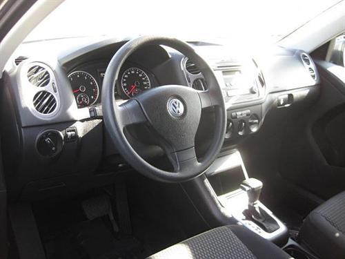 Volkswagen Tiguan 2010 photo 1