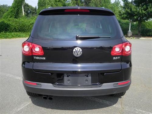 Volkswagen Tiguan 2010 photo 4