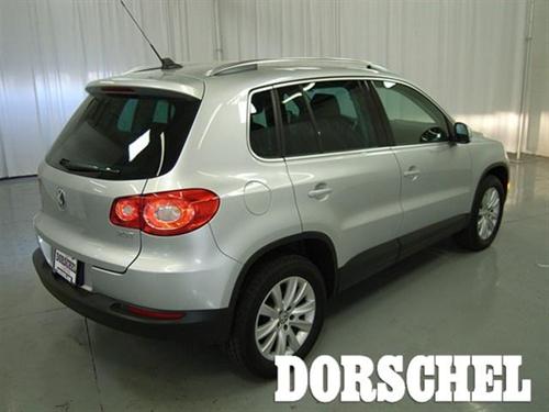 Volkswagen Tiguan 2010 photo 3