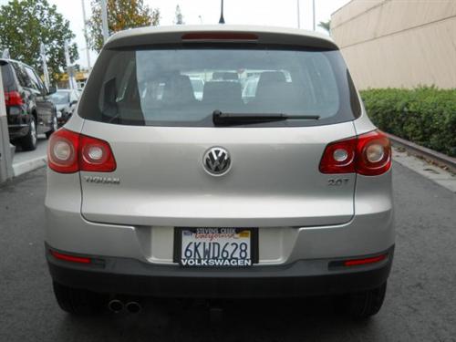 Volkswagen Tiguan 2010 photo 5