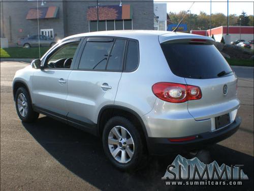 Volkswagen Tiguan 2010 photo 4