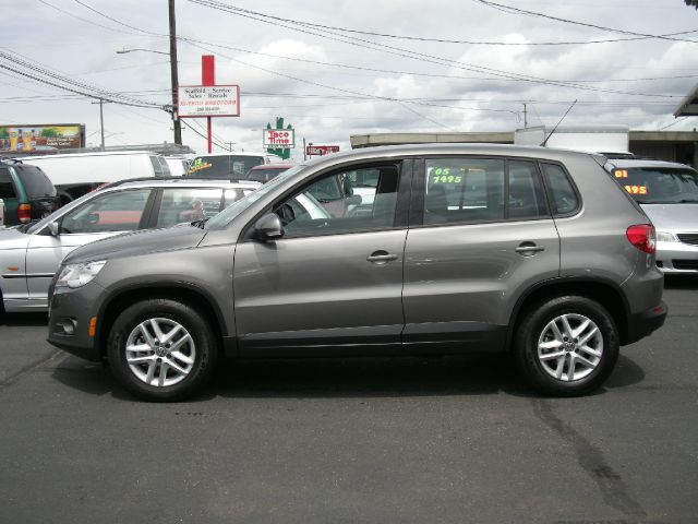 Volkswagen Tiguan 2011 photo 2