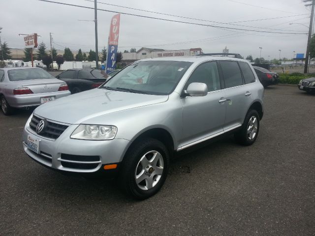 Volkswagen Touareg 2004 photo 1