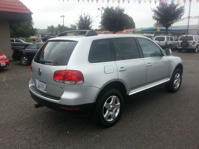 Volkswagen Touareg 2004 photo 3