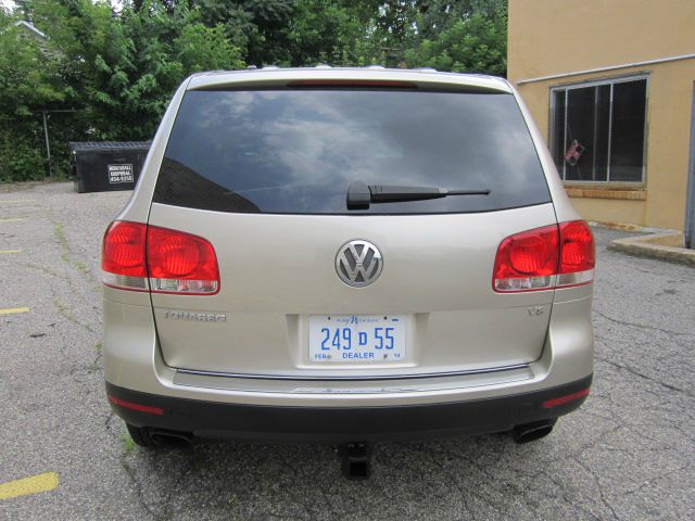 Volkswagen Touareg 2004 photo 2