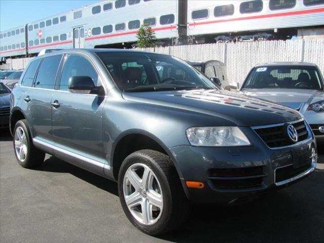 Volkswagen Touareg 2004 photo 1