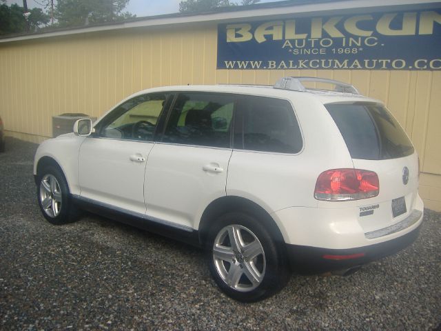 Volkswagen Touareg 2004 photo 17