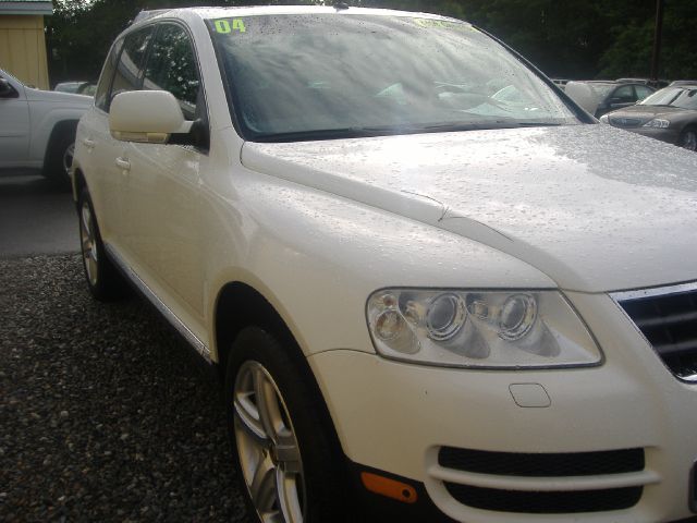 Volkswagen Touareg 2004 photo 21