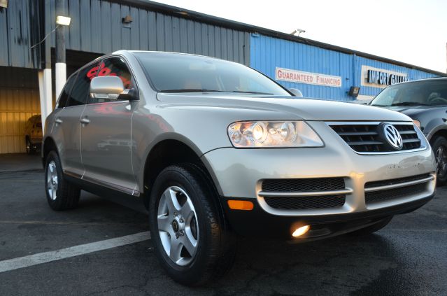 Volkswagen Touareg 2004 photo 2