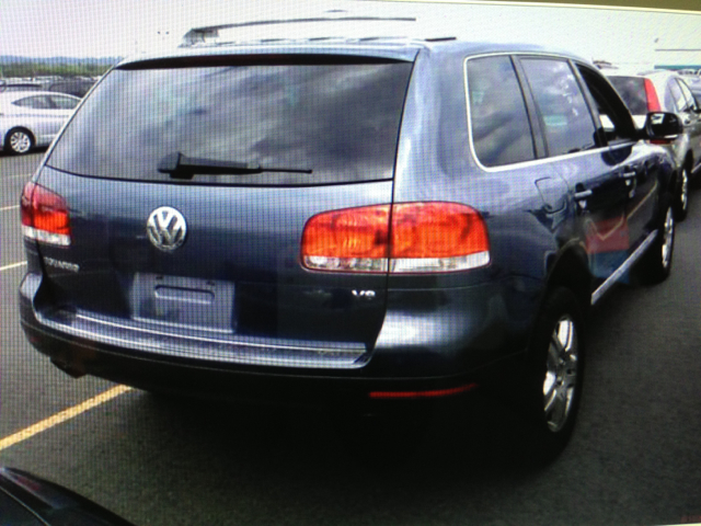 Volkswagen Touareg 2004 photo 2