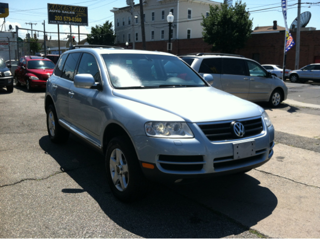 Volkswagen Touareg 2004 photo 2