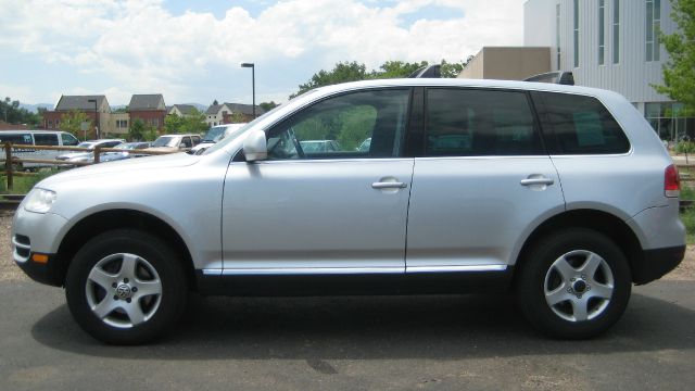 Volkswagen Touareg 2004 photo 1