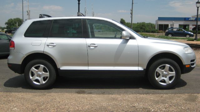 Volkswagen Touareg 2004 photo 3