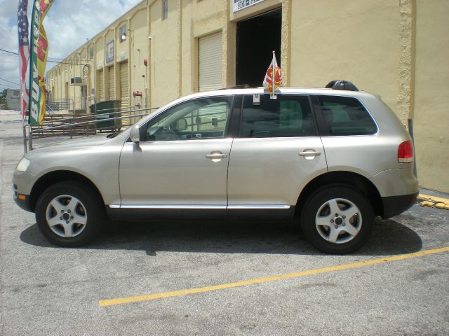 Volkswagen Touareg 2004 photo 13