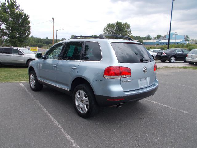 Volkswagen Touareg SE-R SUV