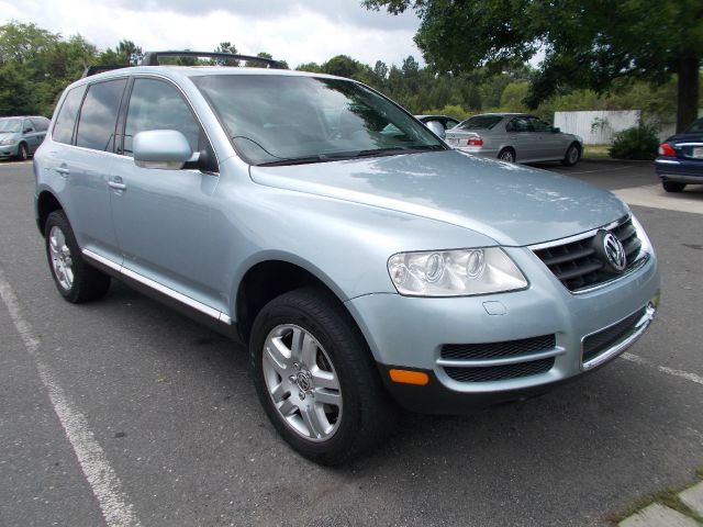 Volkswagen Touareg 2004 photo 3