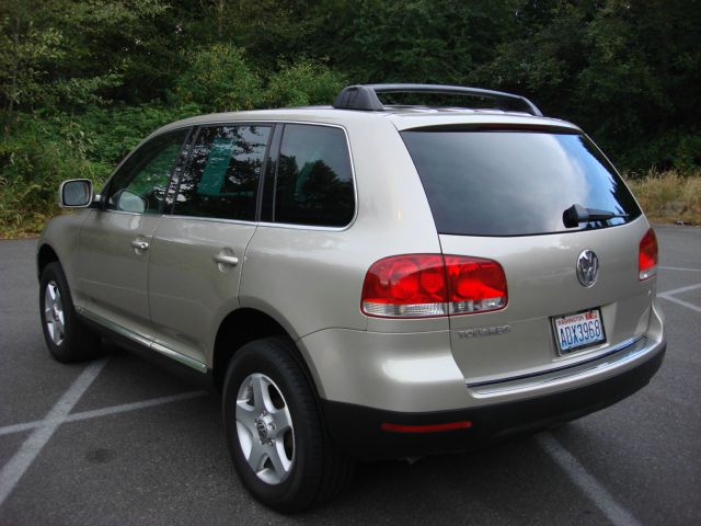 Volkswagen Touareg 2004 photo 2