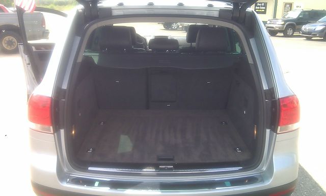 Volkswagen Touareg 2004 photo 23