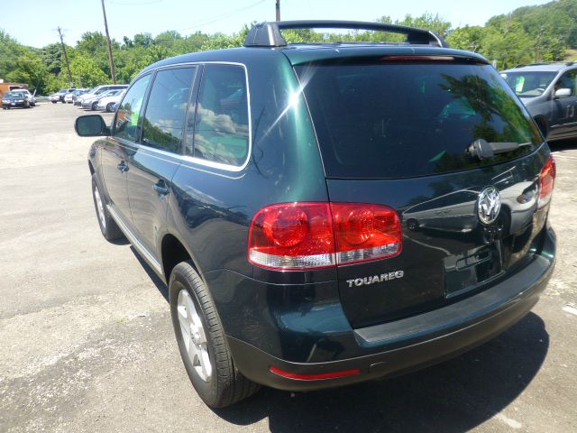 Volkswagen Touareg 2004 photo 1