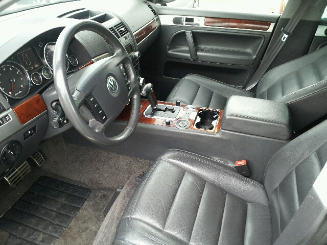 Volkswagen Touareg 2004 photo 2