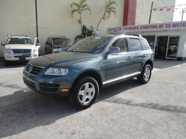 Volkswagen Touareg 2005 photo 2